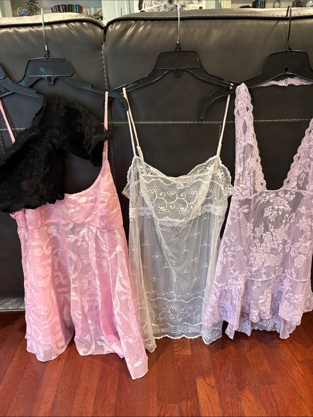 Victoria’s Secret LOT 4 lingerie baby doll dress teddy négligée sexy L lace